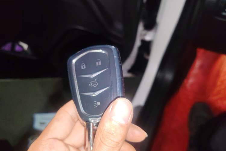 Used Cadillac XT4 2018 28T Two-Wheel-Drive Luxury Model