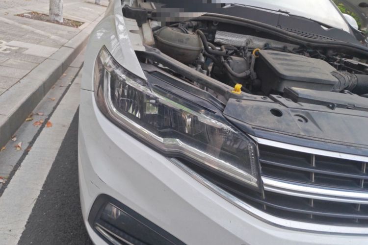 Used Volkswagen Bora 2019 1.5L Automatic Comfort Model Right Front Headlight