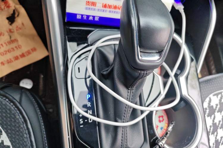 Used Toyota Highlander 2022 Dual-Engine 2.5L Four-Wheel Drive Prestige Version 7 Seats Gear Lever