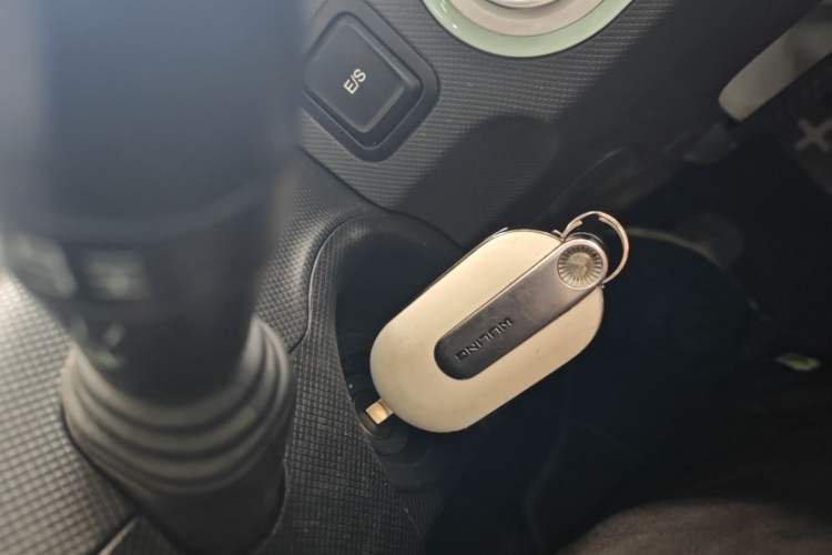 Used Wuling Hongguang MINIEV 2021 Macaron Fashion Edition Lithium-Ion Battery Interior 1