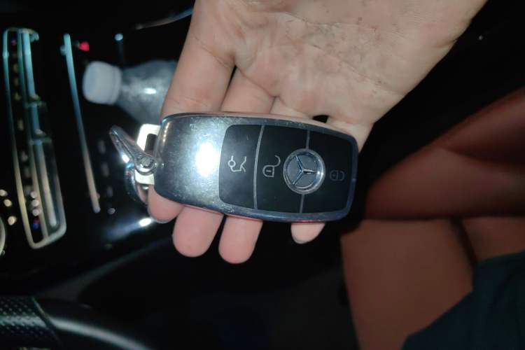 Used Mercedes-Benz C-Class 2019 C 260 Sport Edition Vehicle Key