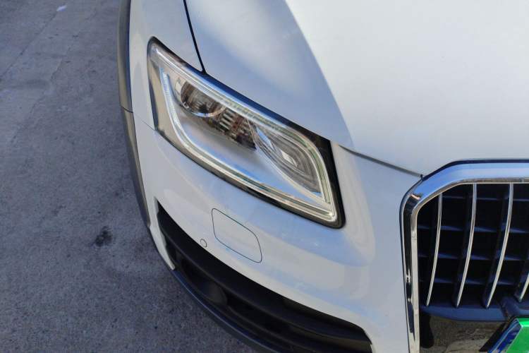 Used Audi Q5 2017 Plus 40 TFSI Technology Model