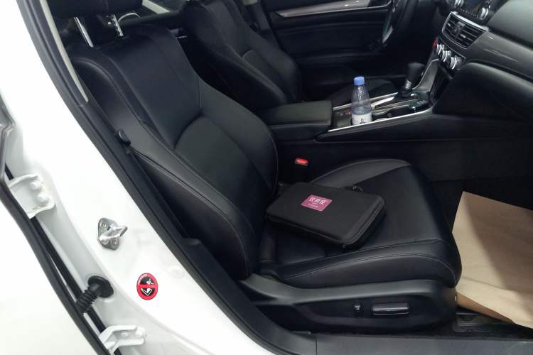 Used Honda Accord 2018 260TURBO Elite Edition China VI Right Front Seat