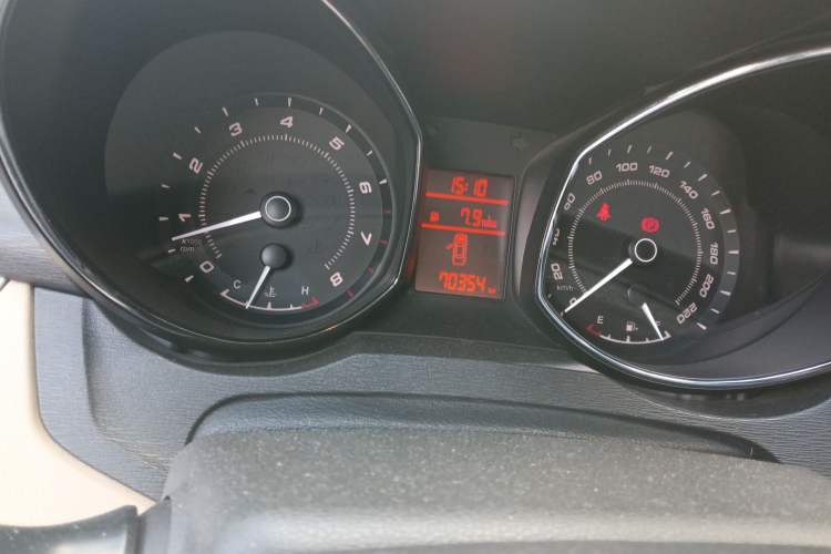 Used Chery Arrizo 7 2015 1.6L Manual ZhiShang Edition
