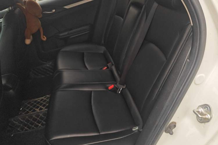 Used Honda Civic 2016 220TURBO CVT Luxury Edition Left Rear Seat