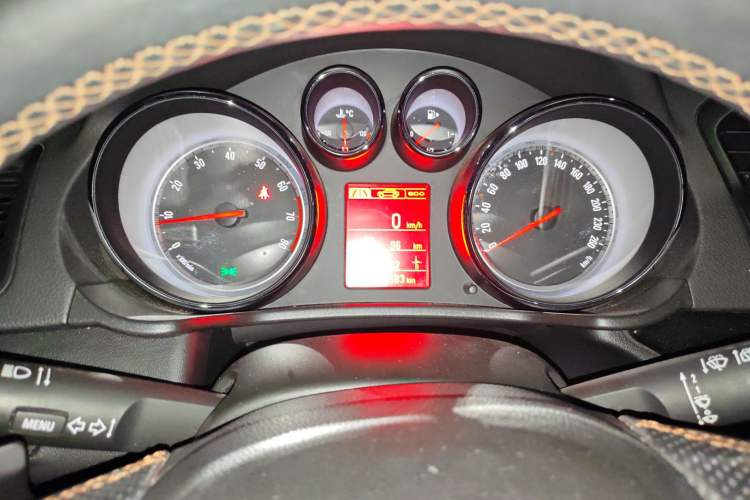 Used Opel Insignia 2013 2.0T Four-Wheel Drive Sport Model
