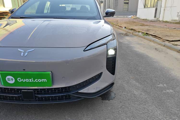 Used Hongqi EH7 2024 690 Pro
