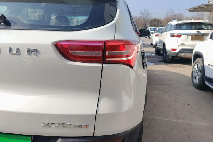 Used JETOUR X70 2018 1.5T Automatic Smart Drive Edition Right Rear Taillight