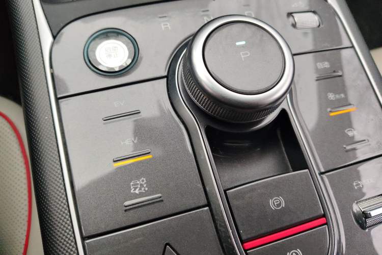 Used BYD Destroyer 05 2022 DM-i 120KM Prestige Model Gear Lever