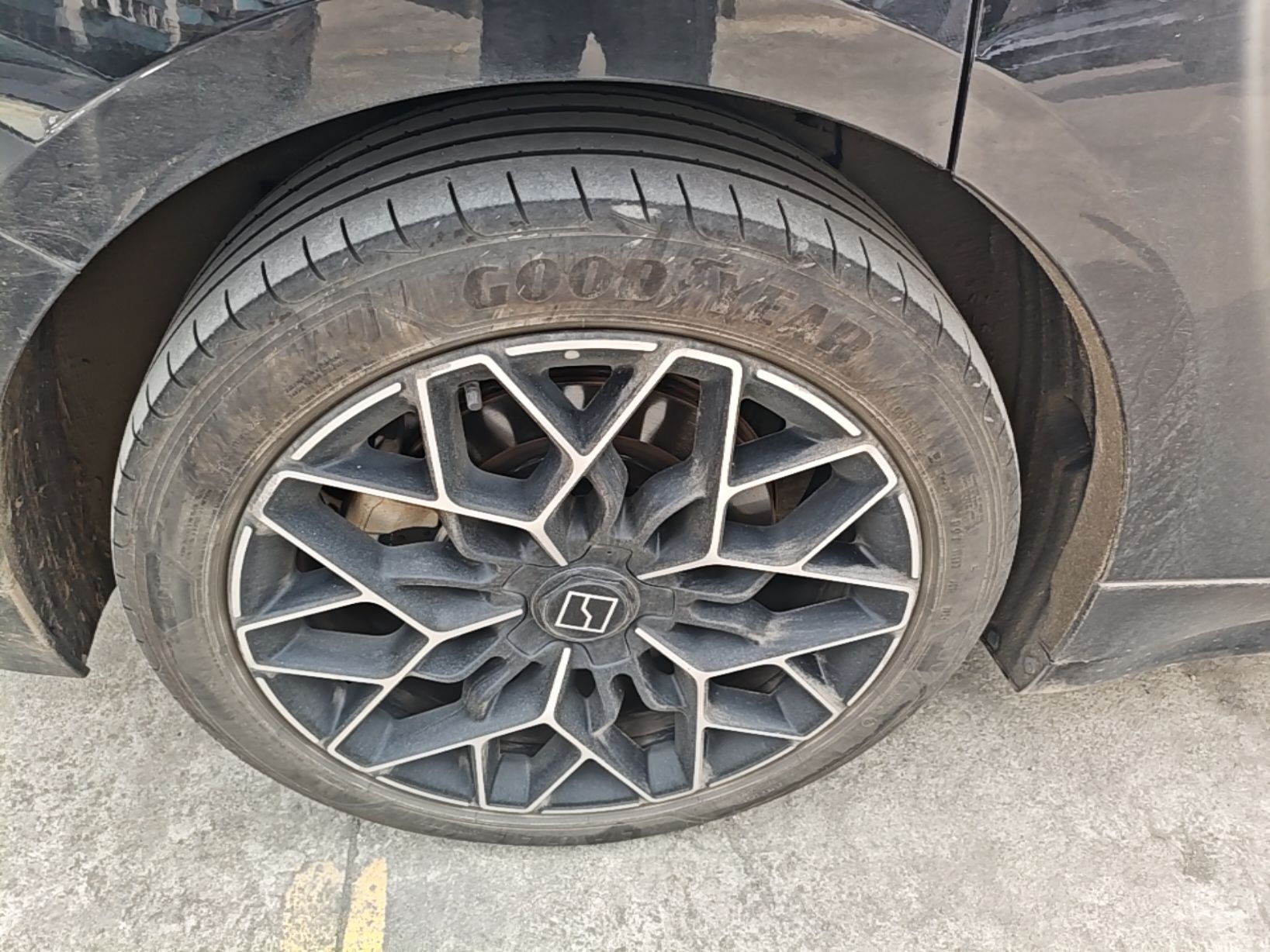 Zeekr 001 2024 WE Edition 95 kWh All-Wheel Drive — снимка 11