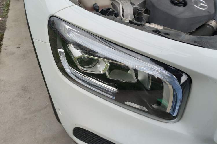 Used Mercedes-Benz GLB 2020 Updated GLB 200 Dynamic Edition Right Front Headlight