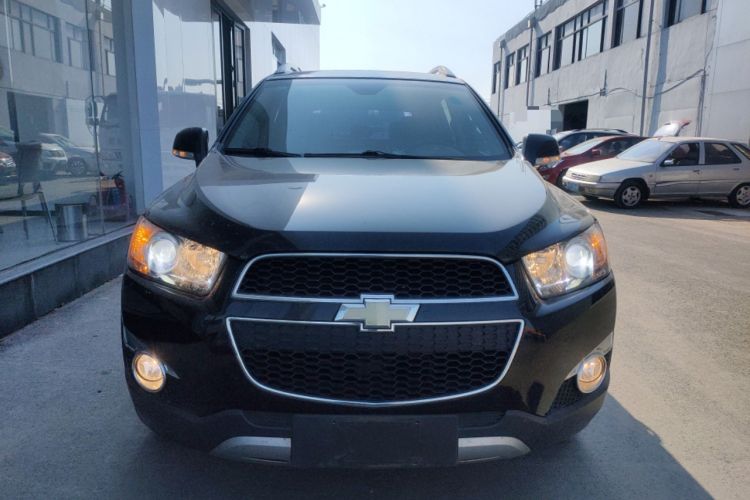 Used Chevrolet Captiva 2014 2.4L 4x4 Flagship Edition 7 Seats