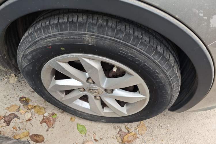 Used Baojun 310W 2017 1.5L Manual Fashion Model China V