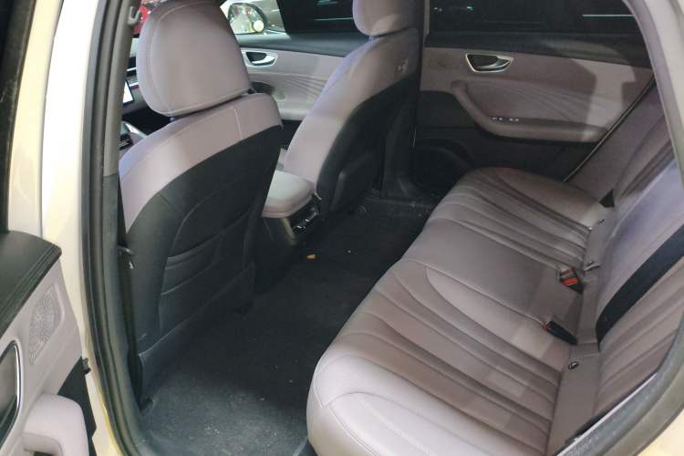 Used Roewe M7 DMH 2025 Model 160km Enjoyment Version