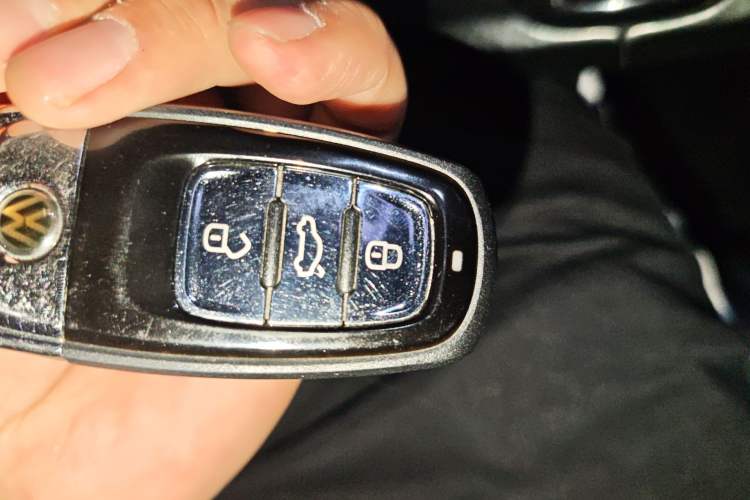 Used Volkswagen Phideon 2018 Revised Version 380TSI Two-Wheel Drive Business Edition Vehicle Key