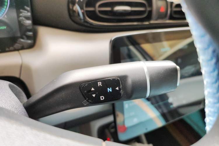 Used Leapmotor T03 2023 310 Lite Edition Gear Lever