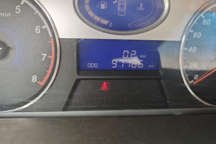 Used Geely Auto Classic Emgrand 2010 Sedan 1.8L Manual Standard Model Odometer Close Up