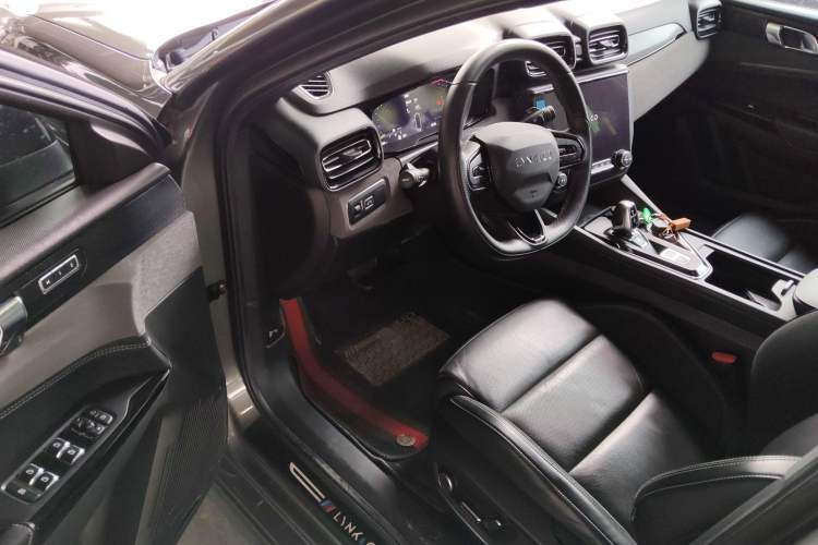 Used Lynk & Co 03 2022 2.0TD DCT JingPro
