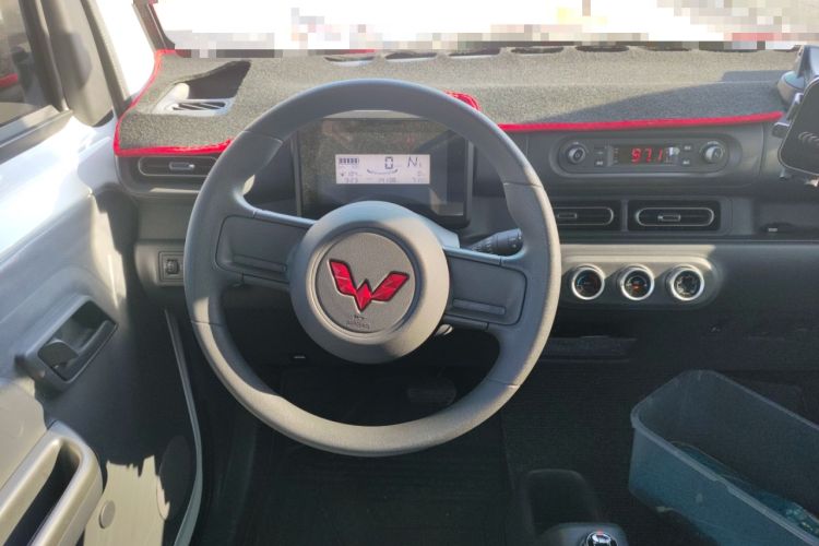 Used Wuling Zhiguang New Energy 2025 Standard Model
