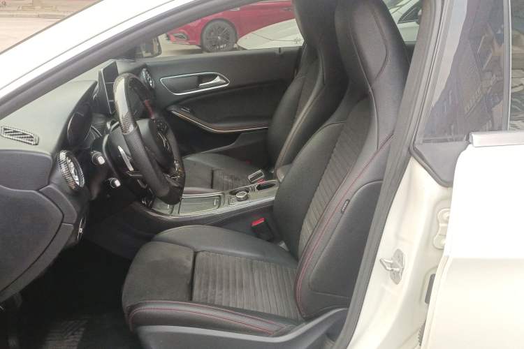 Used Mercedes-Benz CLA 2016 CLA 220 4MATIC
