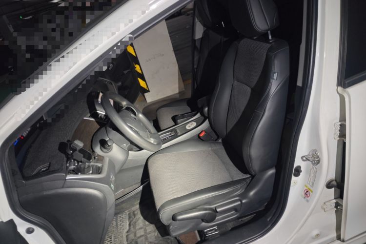 Used Honda Jade 2013 1.8L automatic Comfort version 5 seats