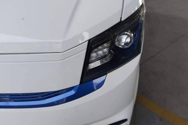 Used Dongfeng Yufeng EM27 2024 EM27L BYD CATL 41.86 kWh Left Front Headlight