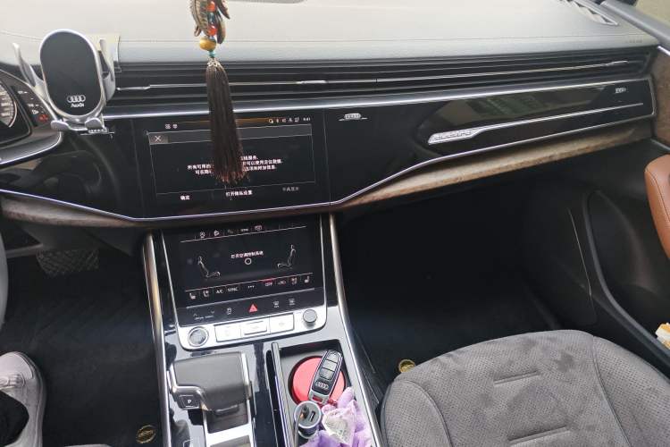 Used Audi Q7 2023 45 TFSI quattro S line Sport model Audio And AC Panel