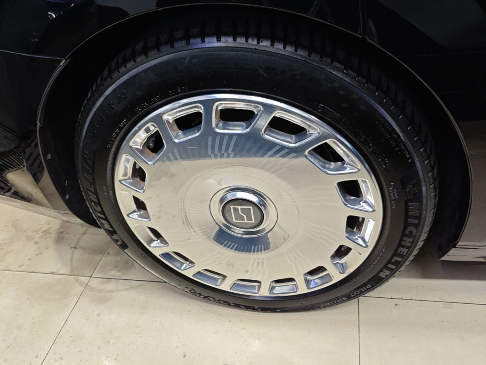 Zeekr 009 2024 GAC Trumpchi — снимка 11