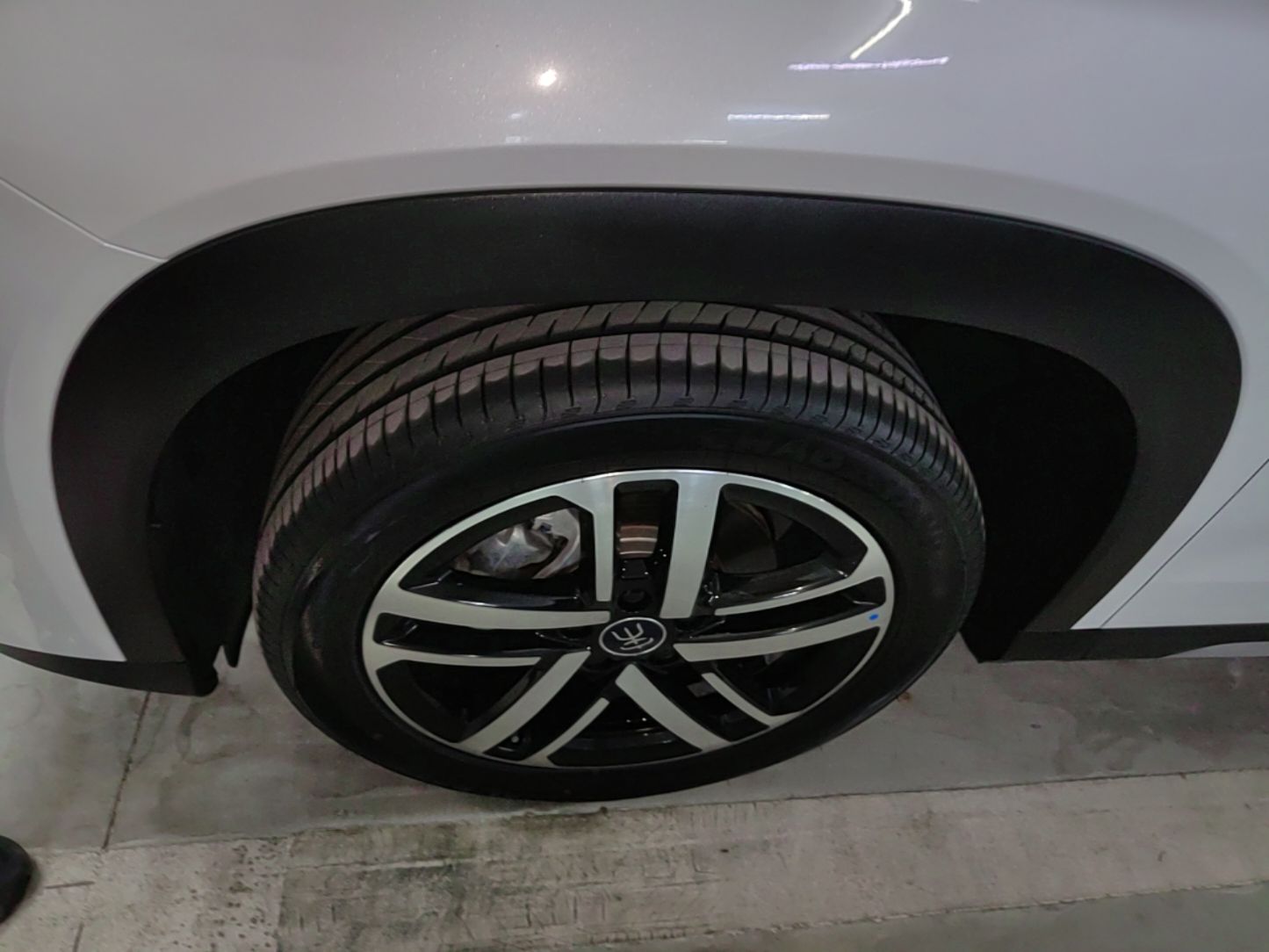 BYD Song L DM-i 2024 112 km Leading Edition — снимка 10