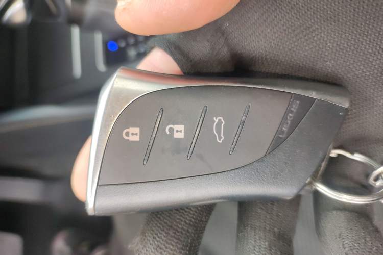 Used Lexus ES 2021 300h Excellence Edition