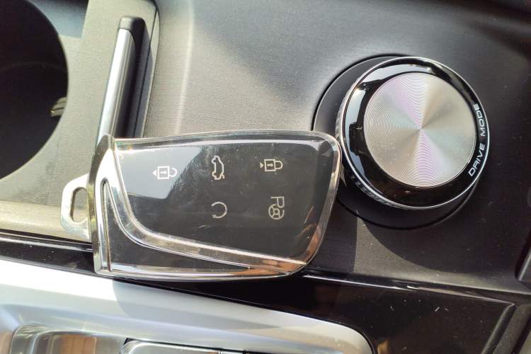 Used Dongfeng Aeolus Huge 2024 Mach Power 1.5T Premium Model