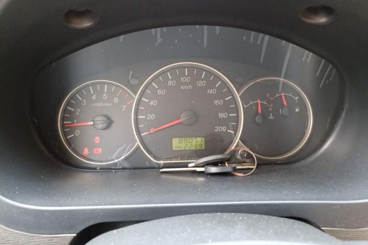 Used Wuling Hongguang 2014 1.5L S Standard Version Odometer Close Up