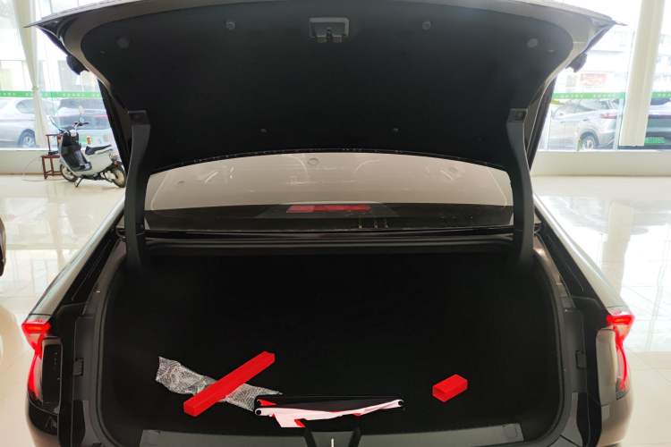 Used Wuling Xingguang 2023 70 Standard Edition Trunk