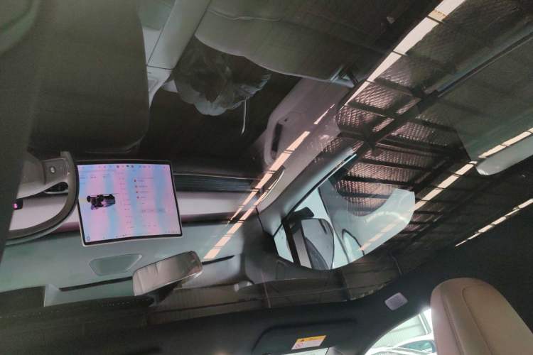 Used ONVO L60 2024 85 kWh Rear-Drive Version
