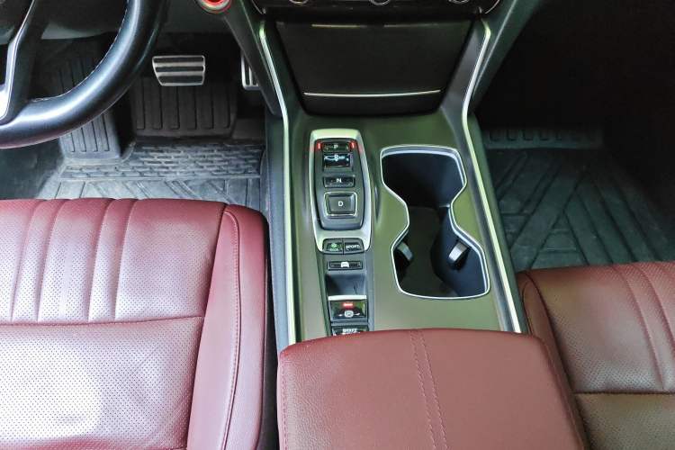 Used Honda Accord 2018 Rui Hybrid 2.0L Rui Zun Edition China VI
