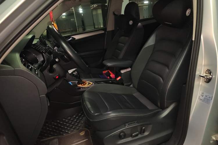 Used Volkswagen Tiguan L 2018 330TSI Automatic Two-Wheel Drive Luxury Edition