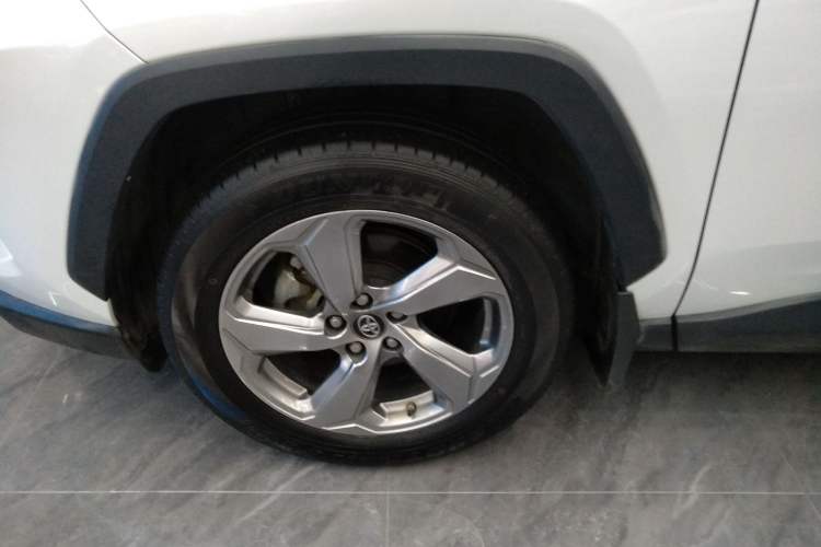 Used Toyota RAV4 2022 2.0L CVT Two-Wheel Drive Fashion Edition