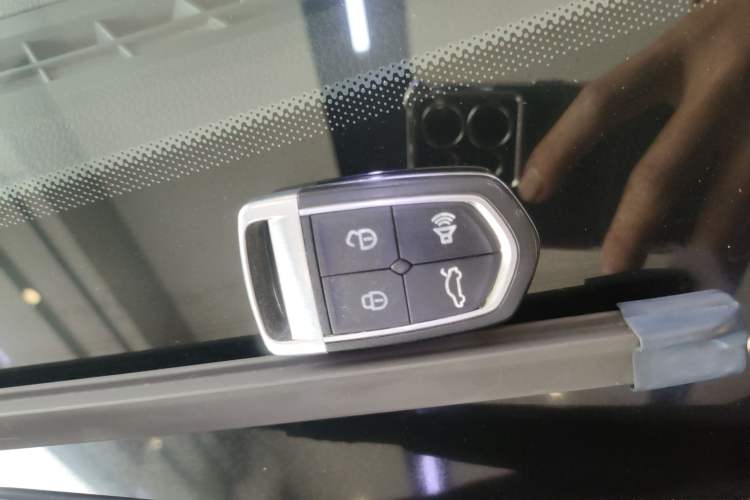 Used BORGWARD BX5 2017 20TGDI Automatic Two-Wheel Drive New Edition
