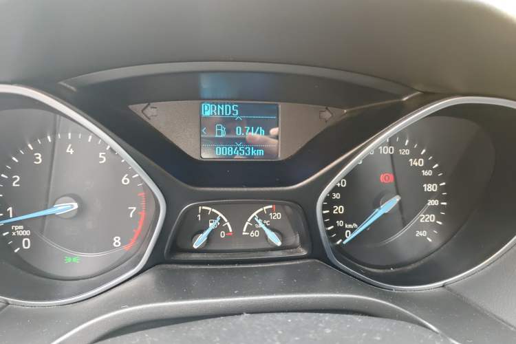 Used Ford Focus 2015 Hatchback EcoBoost 125 Automatic Supreme Style Edition
