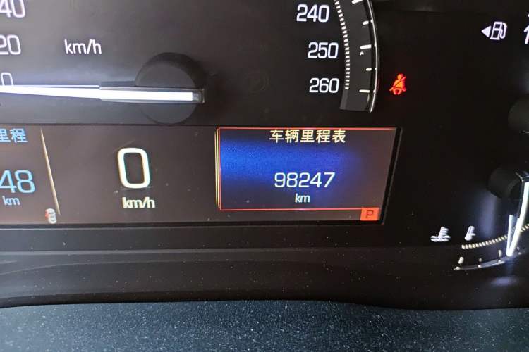 Used Cadillac XT5 2016 25T Luxury Model
