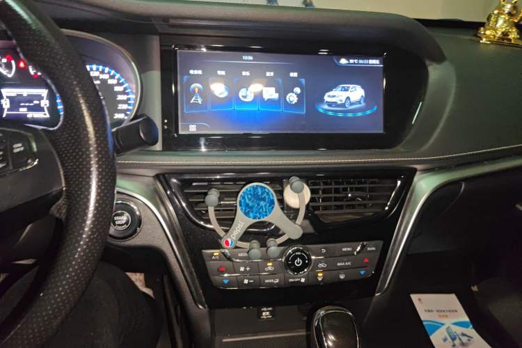 Used Venucia T90 2017 2.0L CVT Smart Edition
