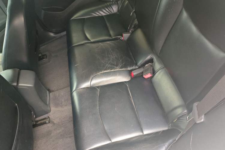 Used Chevrolet Cruze 2017 1.5L Automatic Pioneer Sunroof Edition
