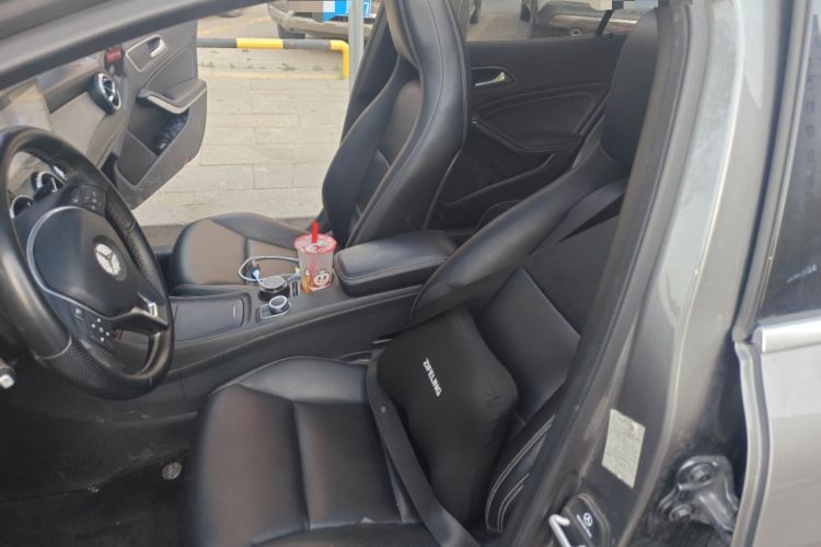 Used Mercedes-Benz GLA 2015 GLA 200 Sport Edition Left Front Seat