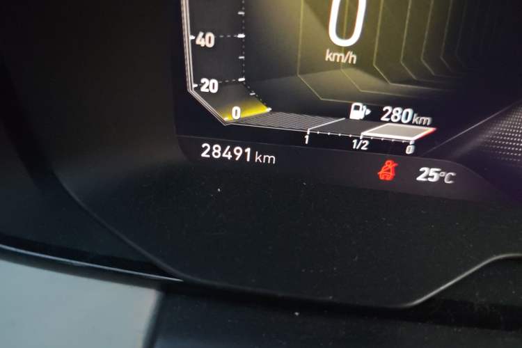 Used Lynk & Co 02 2022 1.5T DCT Shine Pro
