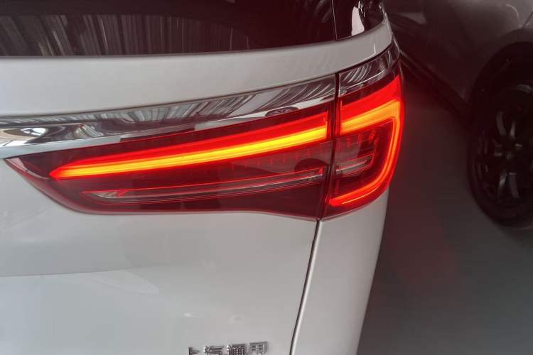 Used Buick GL8 2021 ES Landtrek 653T Comfort Edition
