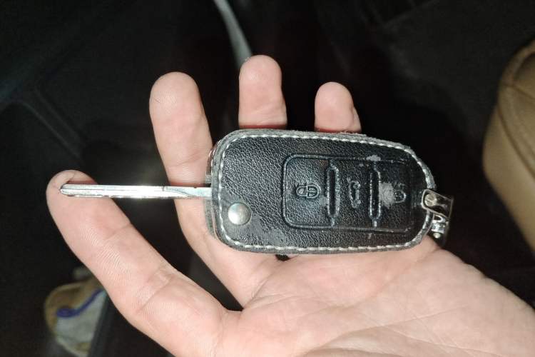 Used Volkswagen Gran Lavida 2013 1.4 TSI Automatic Comfort Model Vehicle Key