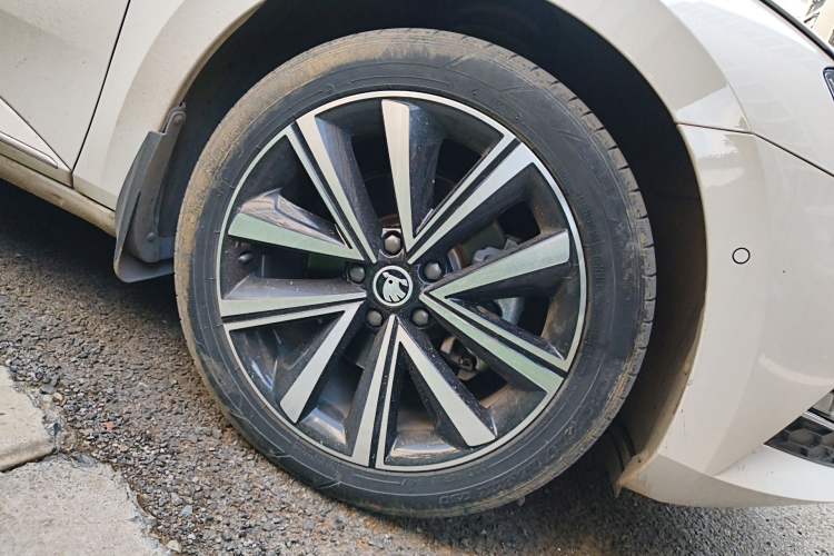 Used Skoda Superb 2022 TSI330 DSG Luxury Edition
