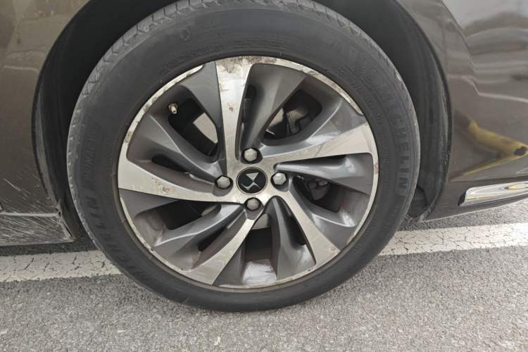 Used DS 5LS 2014 1.6T Elegant Version THP160
