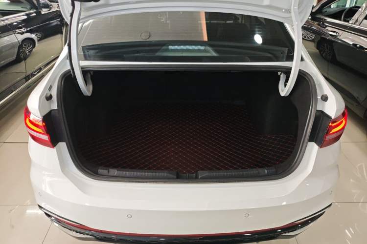 Used Volkswagen Lavida 2024 1.5L Automatic Starry Sky 5 Million Edition Trunk