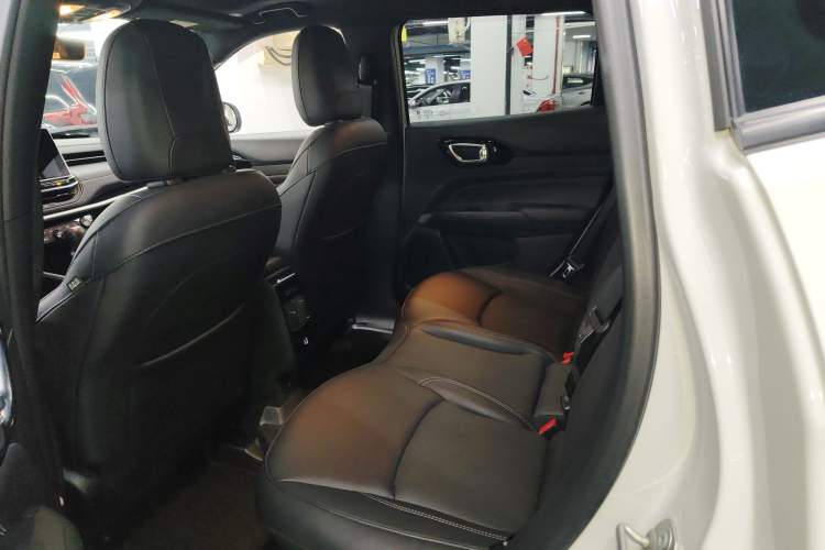 Used Jeep Compass 2021 220T Automatic All-Wheel Drive 80th Anniversary Edition Left Rear Seat